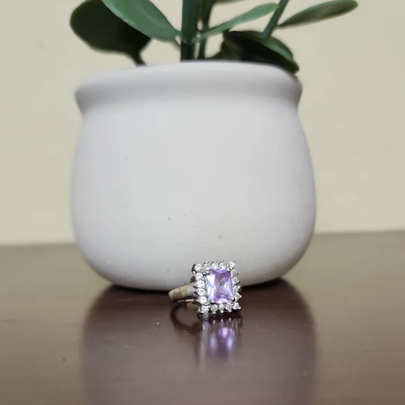 Lavender Gemstone Ring - Picture 3 of 7